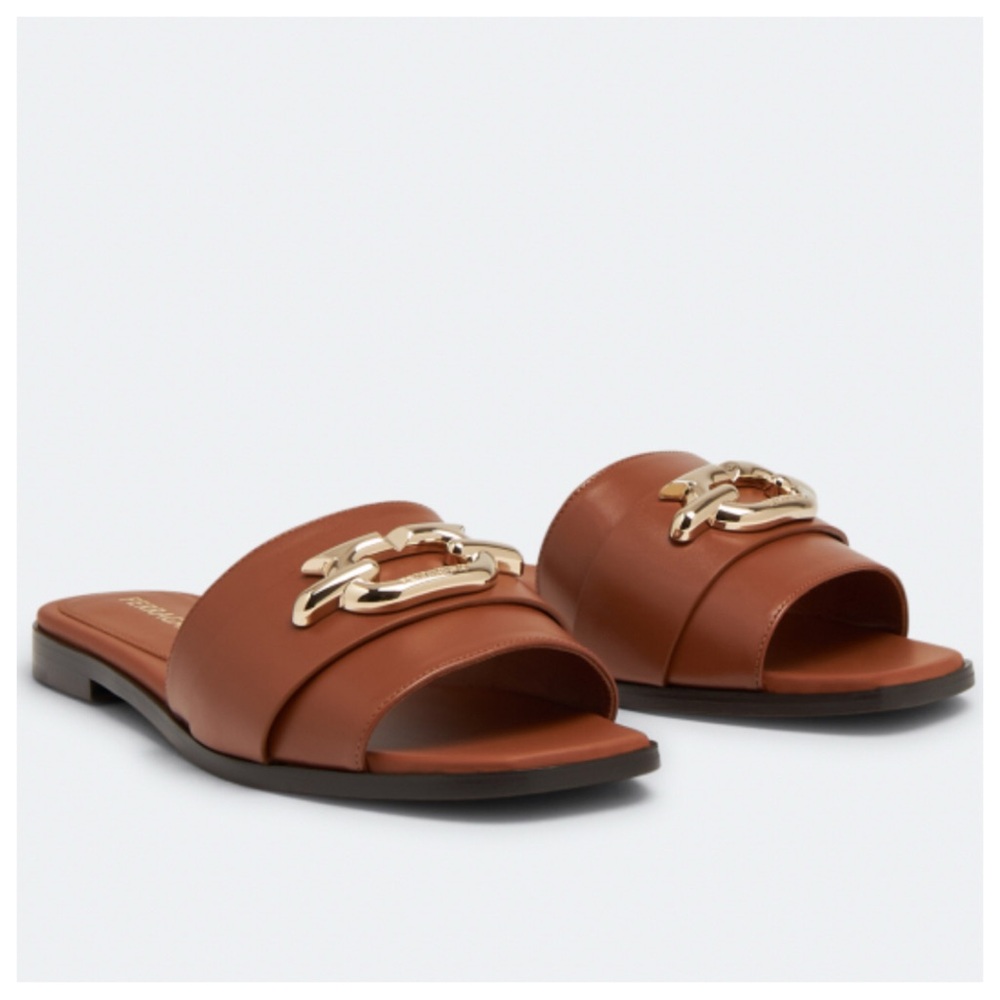 Ferragamo Priscilla Slip On Slide Sandals - Picture 4 of 16